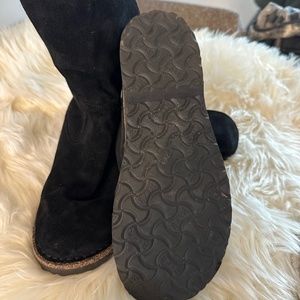 Birkenstock shearling lined booties